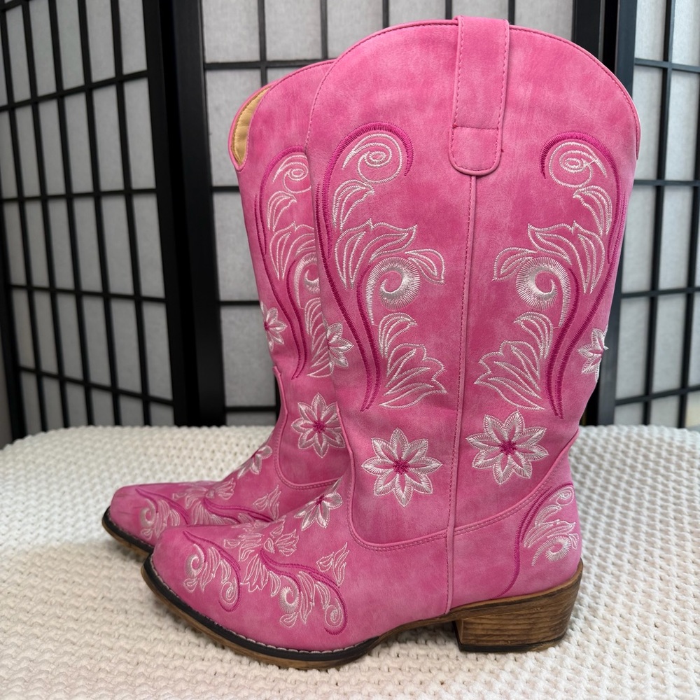 IUV Women’s Pink Embroidered Western Cowboy Boots Size 8 - Picture 4 of 8